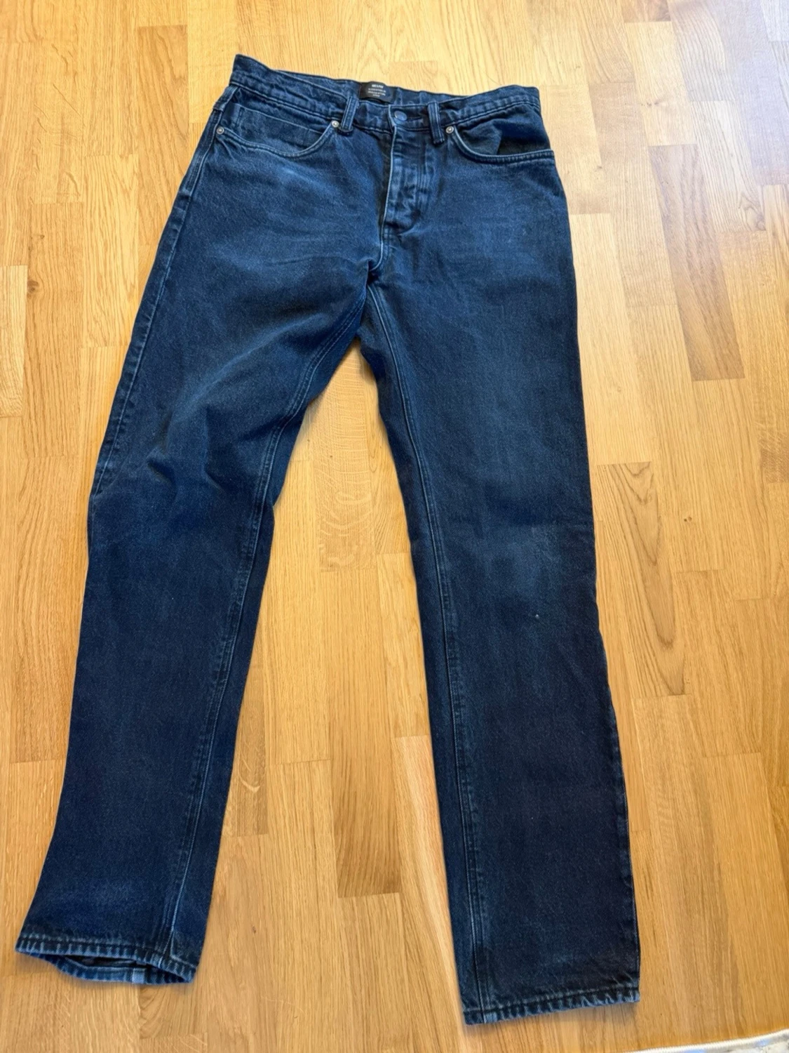 Mörkblå raka jeans - 3