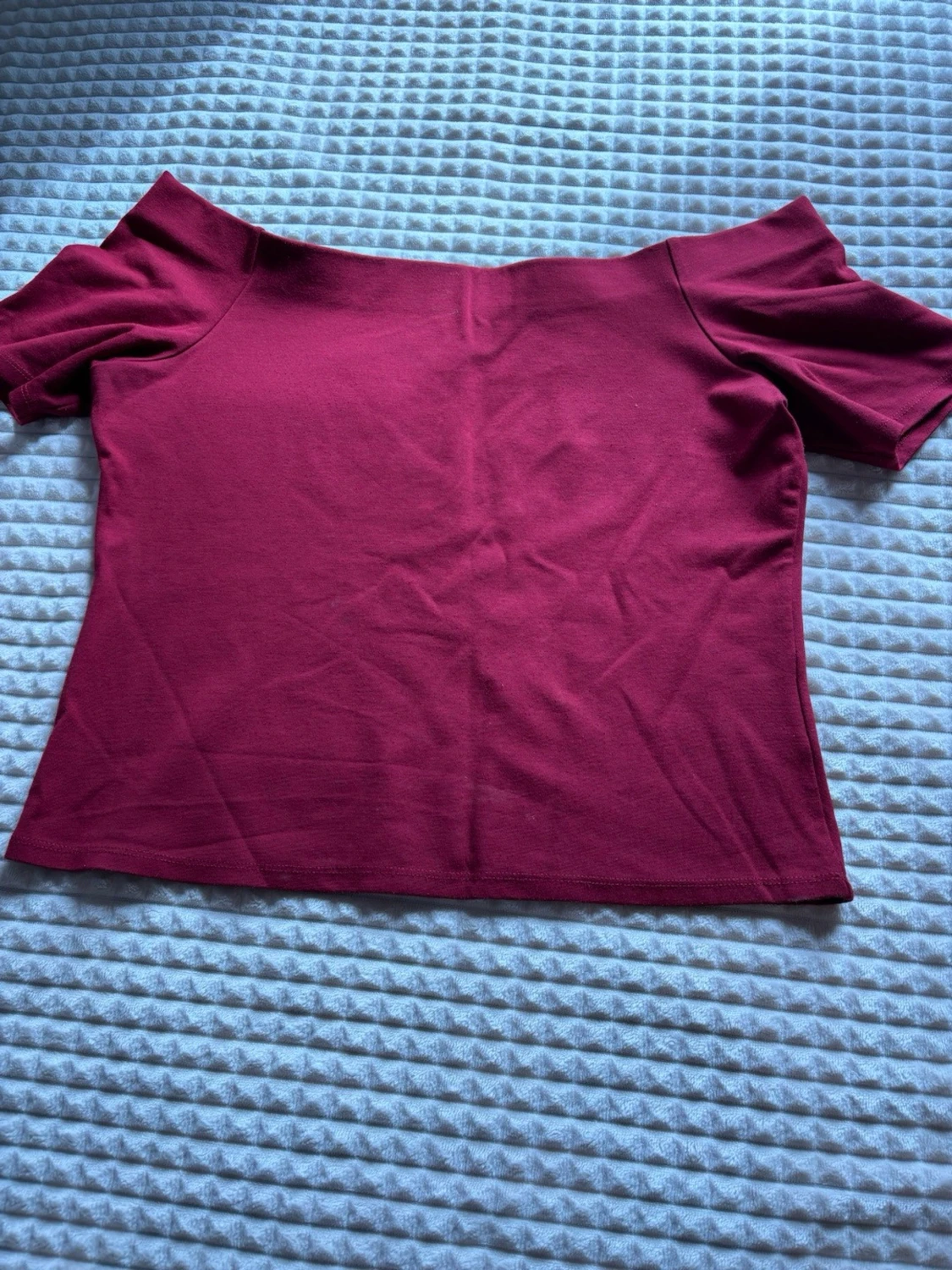 Vinröd offshoulder topp