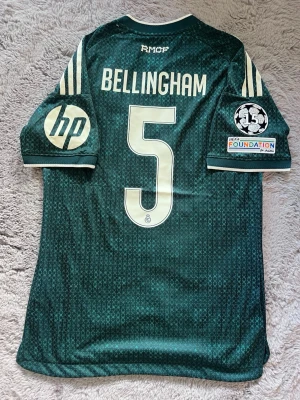 Real Madrid 26/27 Bellingham  - En Real Madrid tröja från 26/27 Bellingham i spelar version, storlek L