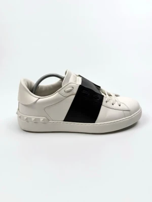 Valentino Open Skor - Valentino Garavani Open Sneakers | Storlek 39 | Skick 10/10 | Nypris ca 7 700 kr | 100% autentiska | 