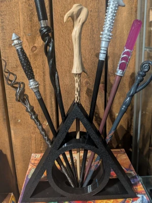 Harry Potter Stav ställ / wand stand  - Med plats för 7 stavar 