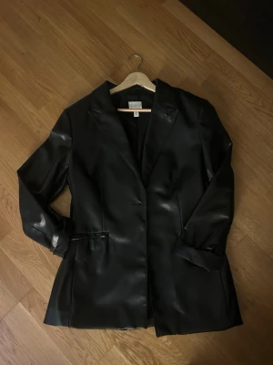 H&m leather blazer - Never used, in new condition