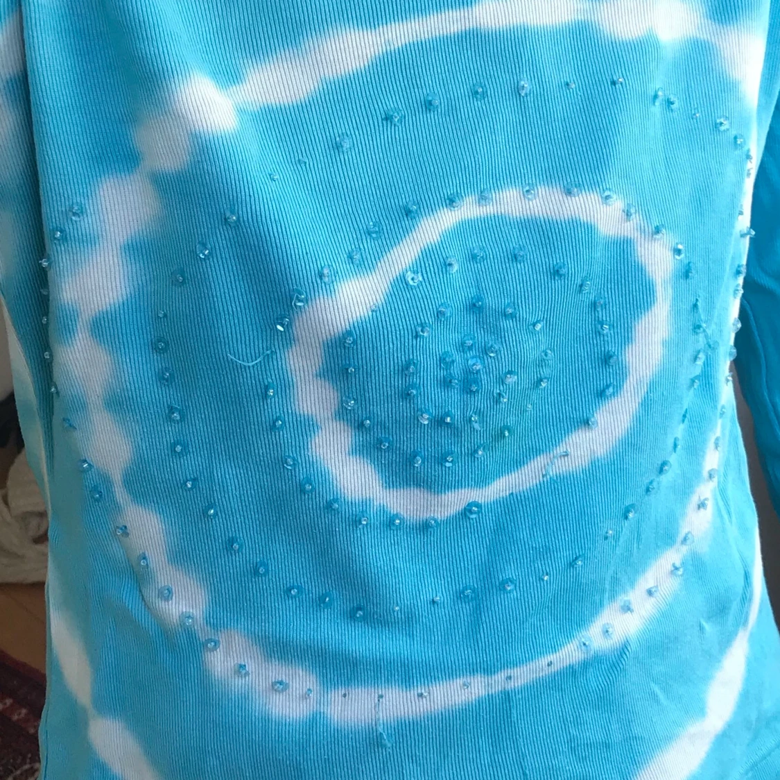 Ljusblå tröja  - 90