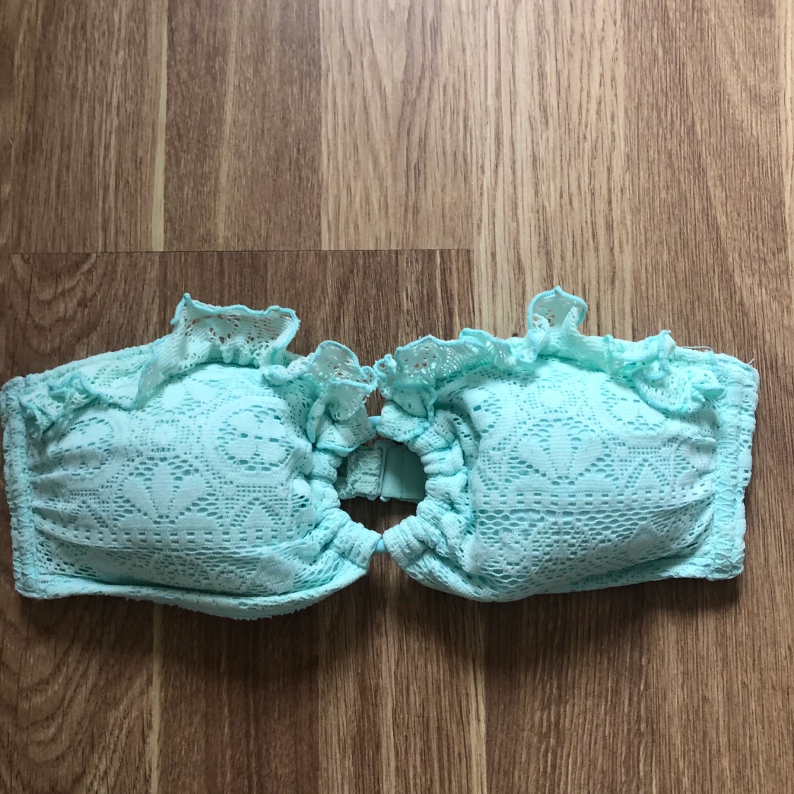 Bikiniöverdelar - 90