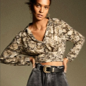 Topp från zara - Lappen kvar, aldrig använd. slutsåld