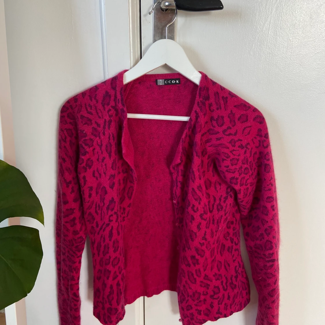 Rosa leopardmönstrad kofta - 90