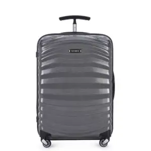 Samsonite 36L resväska. Smidig och skön att använda. Köpte den på House of Fraser i London. Kvitto finns. Säljer för att jag har många. Nypris: 4000-6000 kr. Skriv om ni vill se mer bilder.