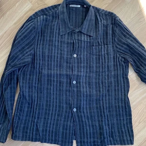 Our legacy boxy shirt - Our legacy boxy shirt endast testad i jättebra skick. storlek 48 och köparen står för frakt💚