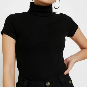 Tight polo tröja med polokrage, helt ny - Helt ny med prislapp, tight 