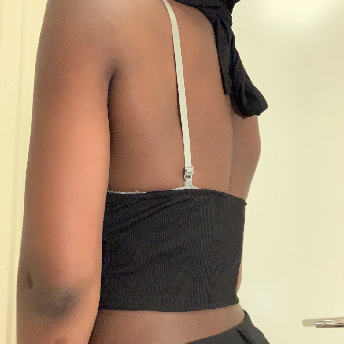 Svart Halterneck  - 90