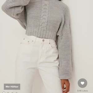 Croppd stickad tröja - Croppd stickad tröja från NA-KD. En liknade publicerad denna är mer än beige grå färg. Superfin komemr dock inte till användning. Använd max 5 gånger 