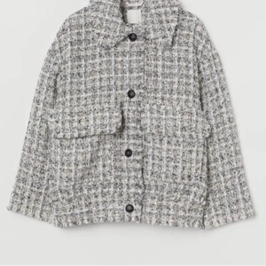 S - Jättefin jacka som ej kommit till användning pris kan diskuteras vid snabb affär❤️