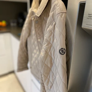 Henry lloyd - Oanvänd ger jacka i storlek 48. M