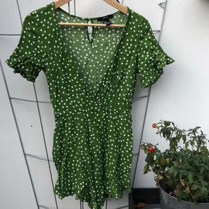 Playsuit från Forever21 - Cool playsuit från Forever21, perfekt till sommaren!!