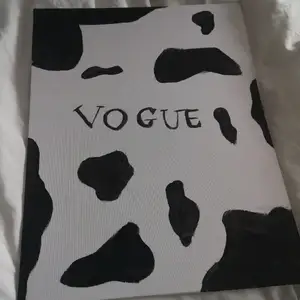 En fin Vogue tavla men svarta typ fläckar jätte somrig och fin