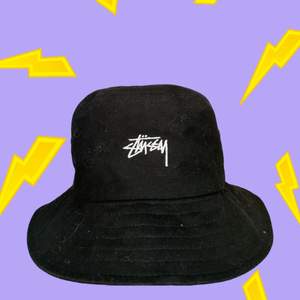 Stussy bucket hat