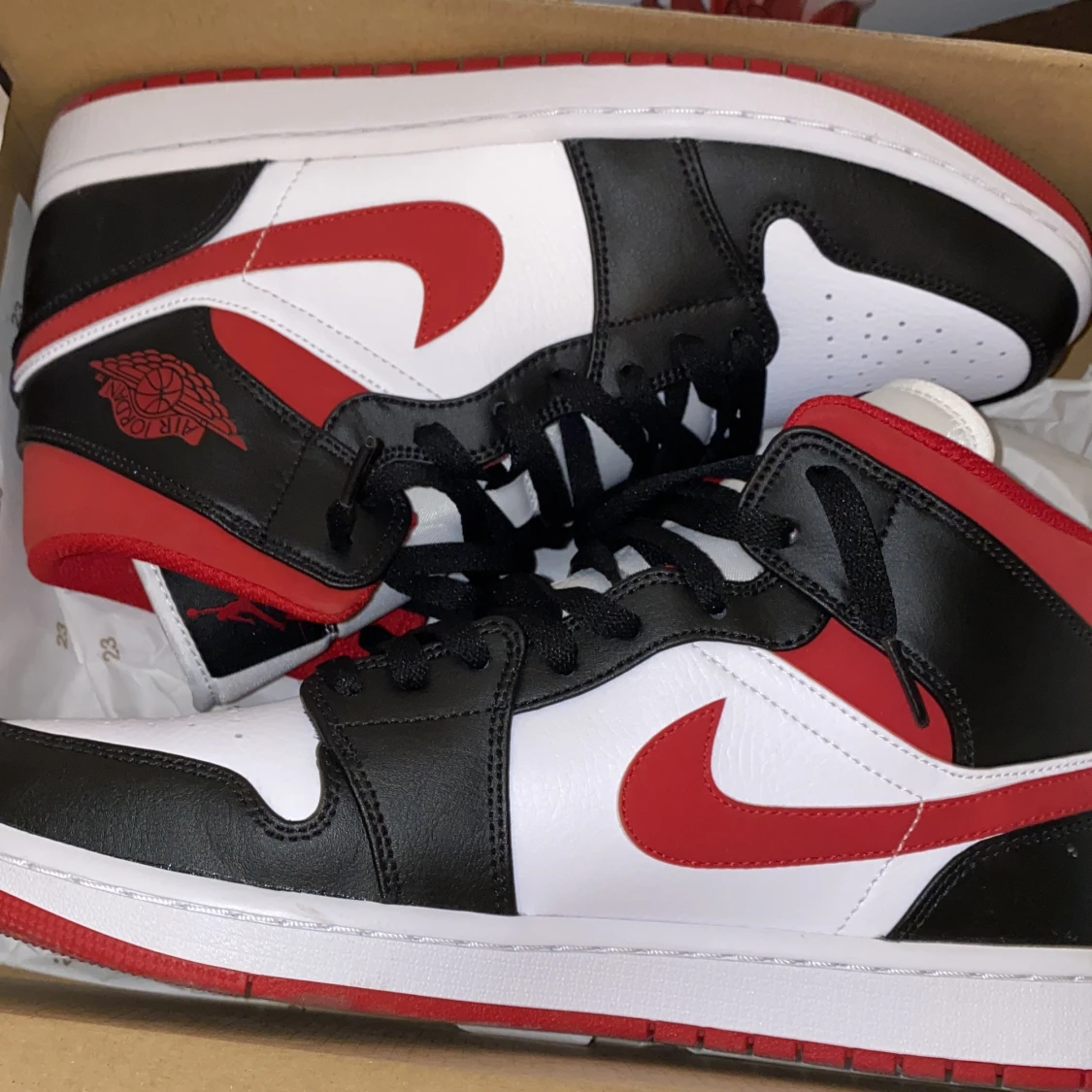 Air Jordan 1 Mid Strl 44