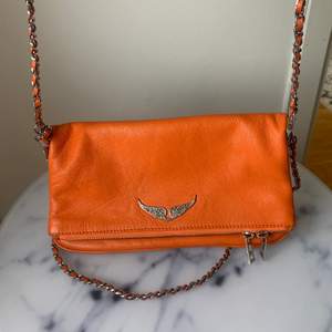 Jättefin orange zadigväska som inte kommer till användning tyvärr:( Tillhörande dustbag finns