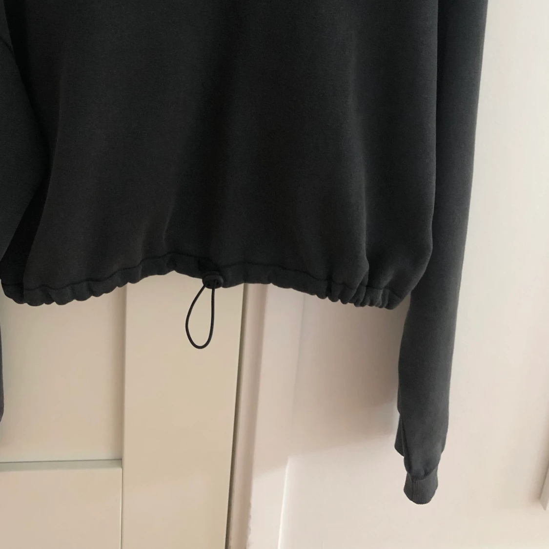 Polotröja med dragsko i midjan - 90