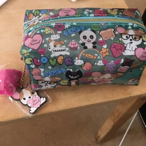 Kawaii necessär!! - Kawaii supersöt necessär ifrån Sephora, helt ny och oanvänd! Förhandlingsbart vid snabb affär! 