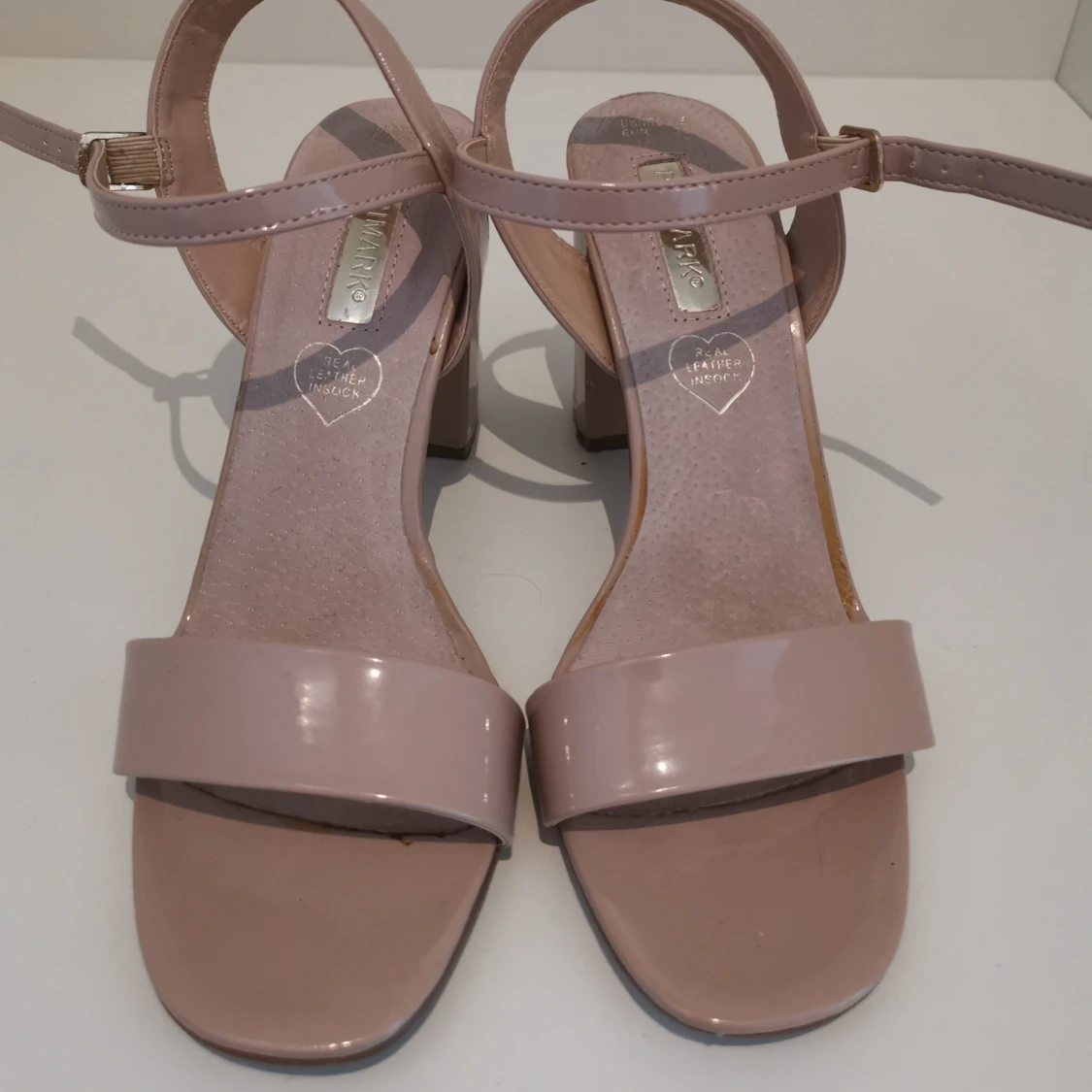 Nude/beige högklackade skor - 1