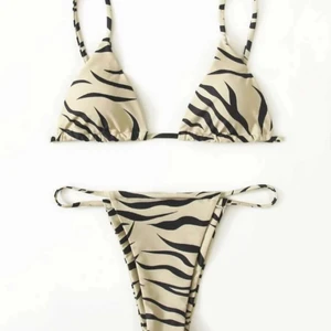 Bikini shein - Denna ASsnygga bikini från Shein. Kostar 99kr ny, säljer för 80kr. Helt ny med hygienplasten på, kan skicka egna bilder också om så önskas🥰säljer pga att den var lite för liten! 