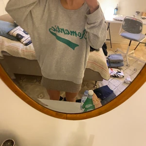 Mönstrad kjol hm - Säljer denna coola kjol som är hundtandsmönstrad✊ Sparsamt använd⭐️⭐️⭐️ från hm