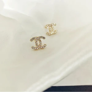 Örhängen - Jättefina örhängen 🤍🖤