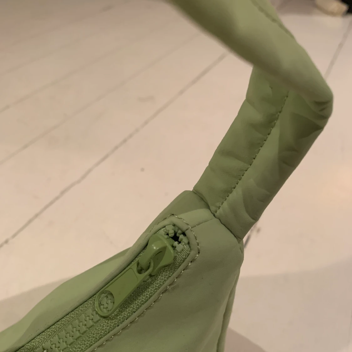 Grön baguette väska  - 91