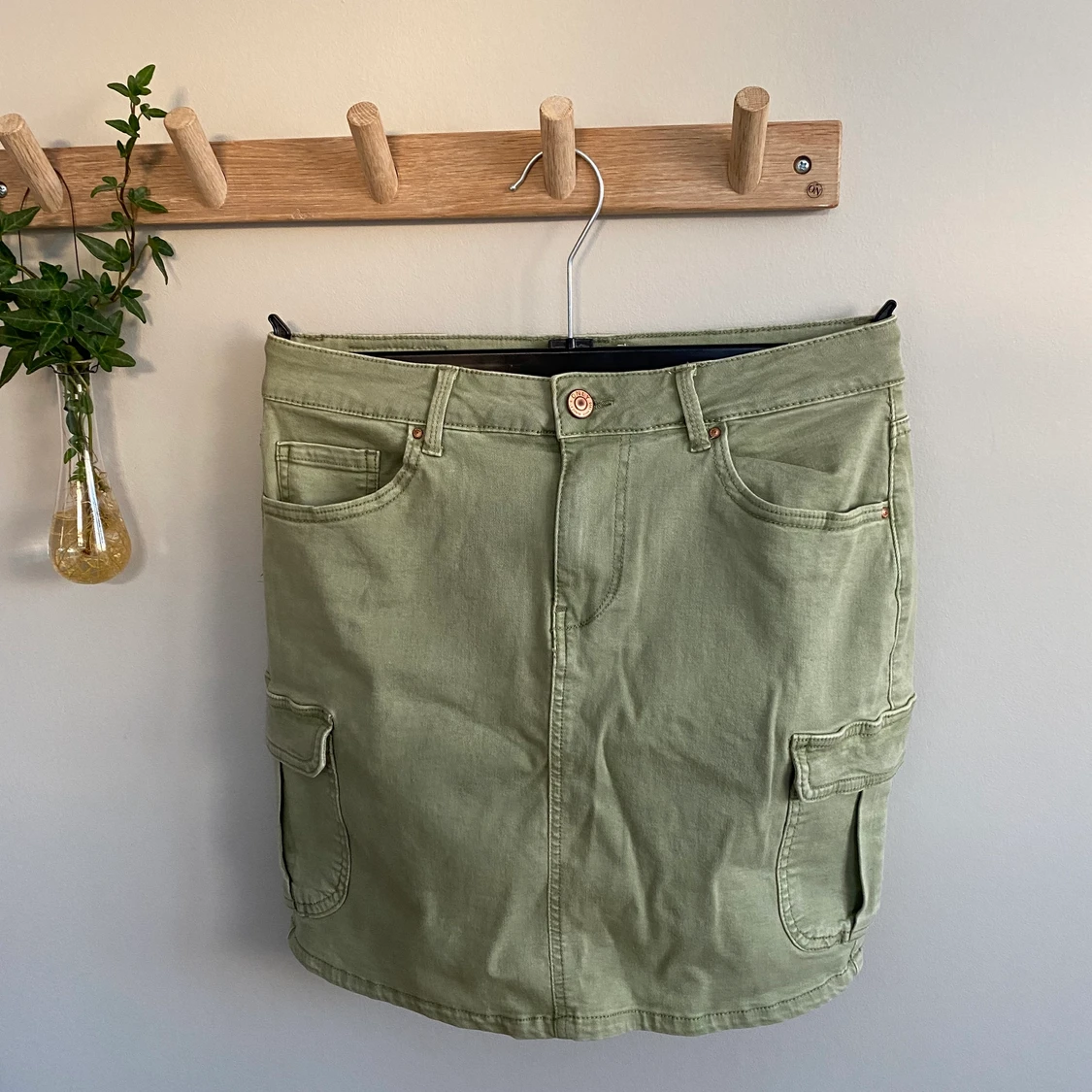 Snygg militär grön cargo kjol