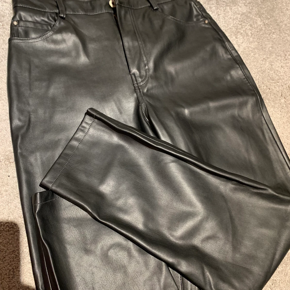 Zara Läderimitation Byxor