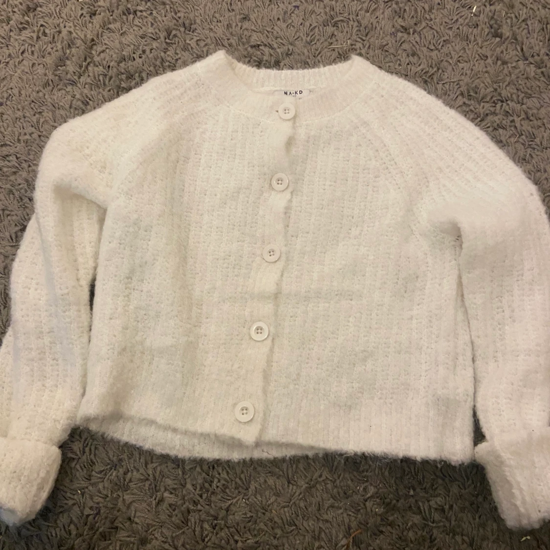 Stickad kofta från NA-KD