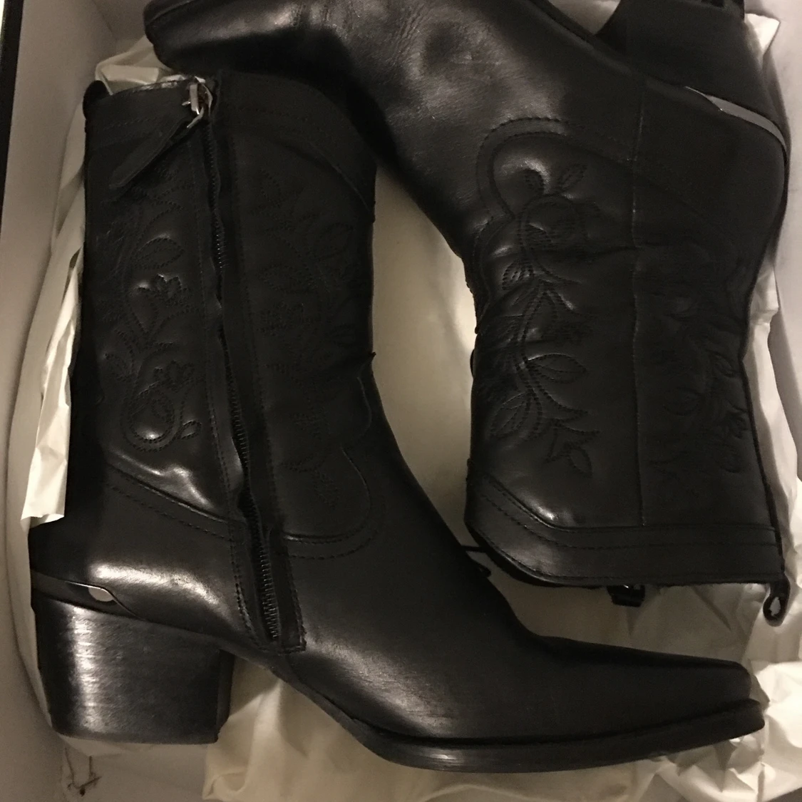 Låga cowboyboots från Massimo Dutti