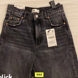 Zara jeans - Super snygg jeans från zara köpt här från plick oanvända