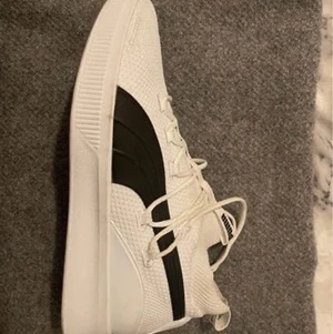 Puma Clyde court  - Fresh , storlek 46 