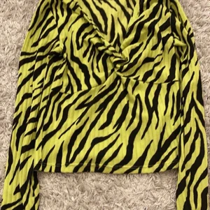 Tröja - Str S lite stretch säljer för har nästan aldrig använt 