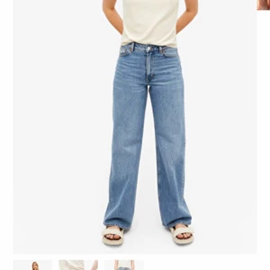 Yoko mid jeans  - Säljer nu mina yoko mid jeans då dom inte kommer till användning, skulle säga att dom passar någon som är 1,55-1,60 