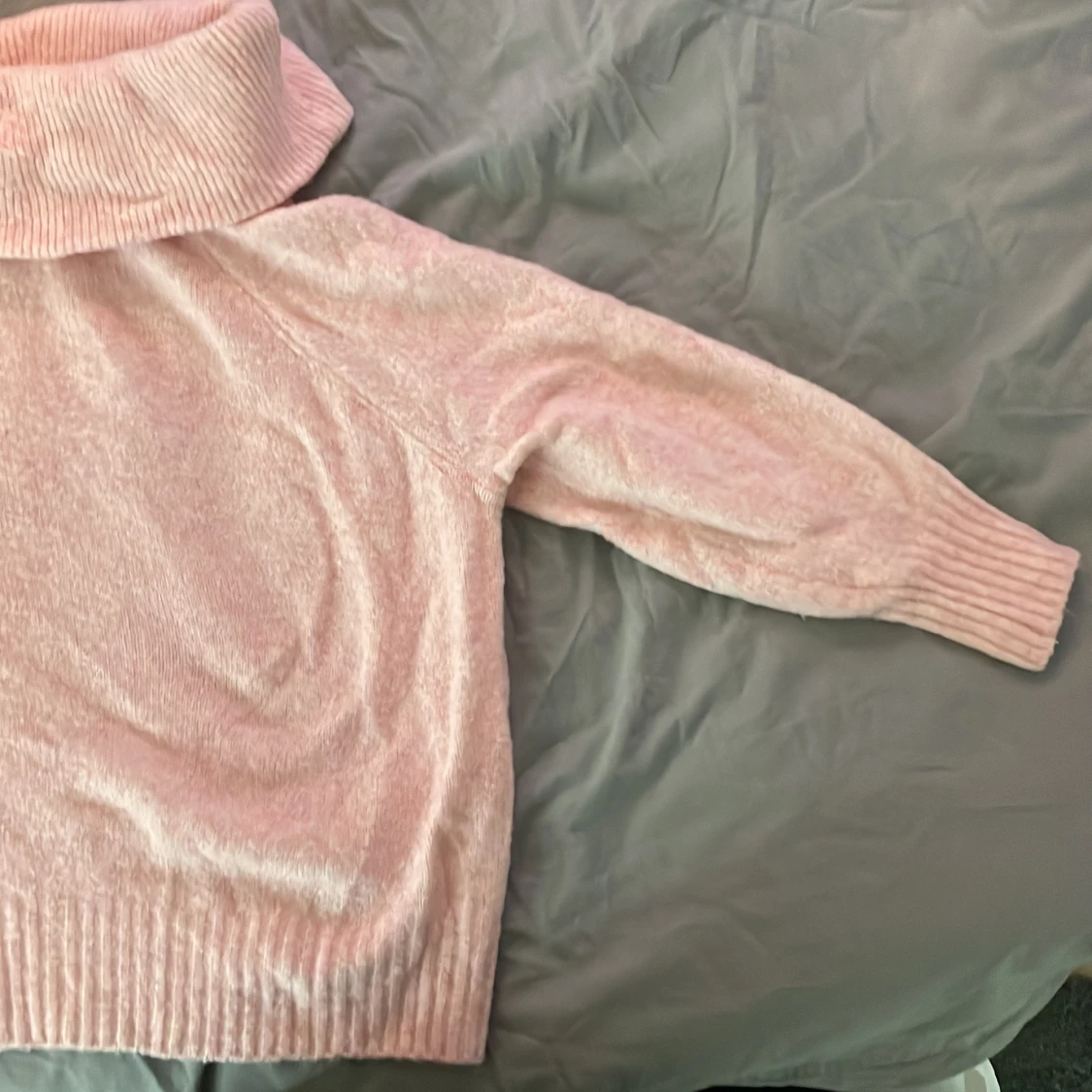 Stickad off shoulder tröja