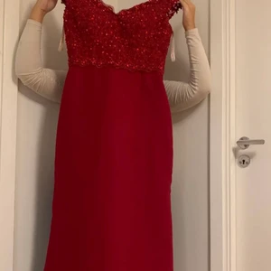 Balklänning  - Balklänning i storlek S/M