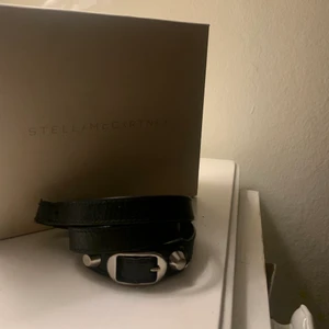 Balenciaga armband - Säljer mitt älskade balenciaga armband! Superfint skick😍😍