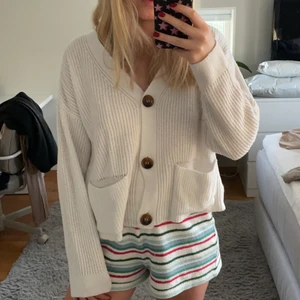 Vit stickad tröja - Fin stickad från new look