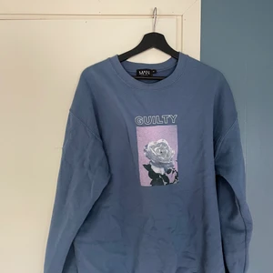 Boohoo Sweatshirt - En sweatshirt endast använd ett fåtal gånger. Så gott som ny! 