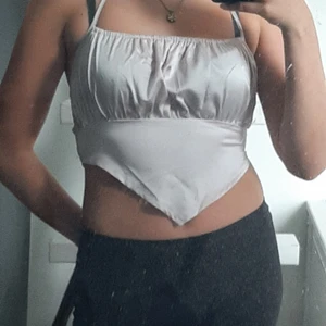 Festlig topp - Gin och festlig topp från shein💕 25 kr +45 kr frakt