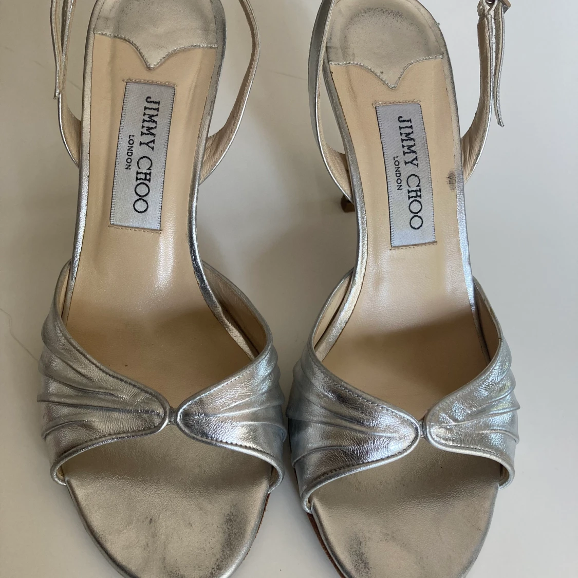 Jimmy Choo-sandal stl 38, passar 36,5/37 - 90