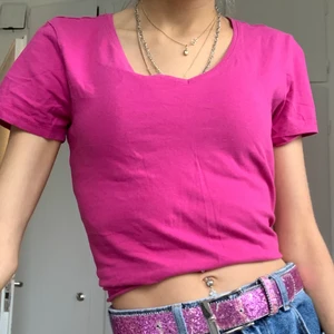 Rosa t shirt - Söt t shirt som passar med d mesta💗 billig frakt