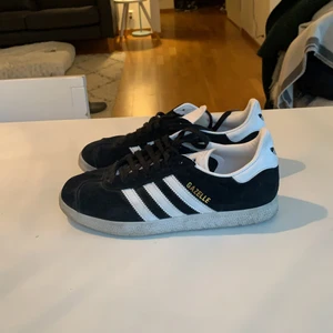 Adidas Gazelle - Svarta