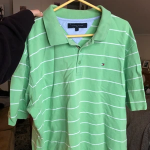 Piké - Avklippt Tommy hilfiger piké