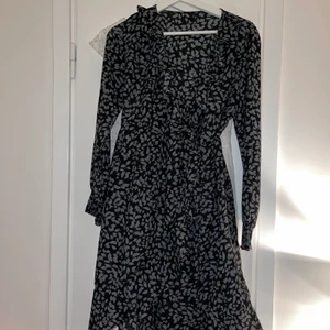 Vero Moda S - Klänning som är använd 1 gång! 