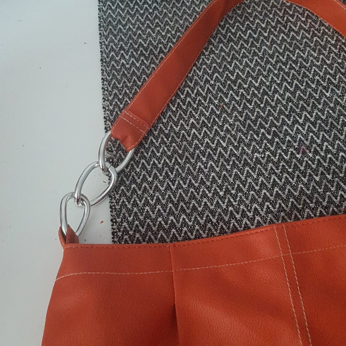 Orange väska - 91