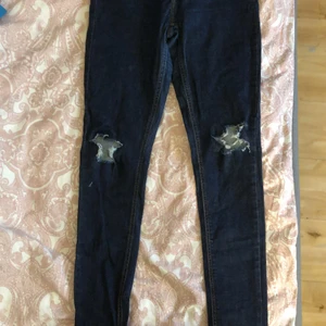 Jeans - Skinnyjeans,Storlek 44, Använda men i gott skick